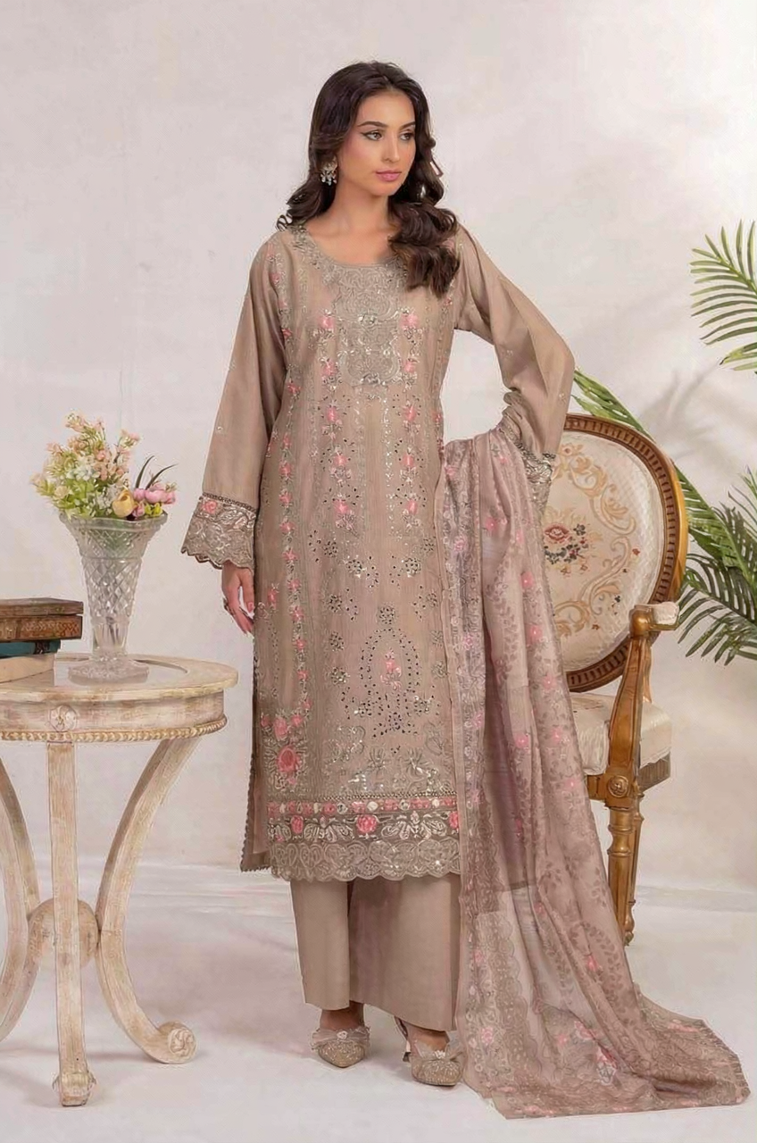 3 Piece - Embroidered Lawn Suit - 01