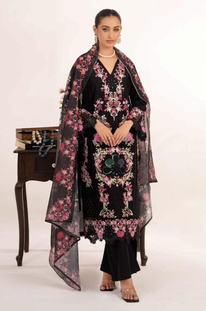 3 Piece – Embroidered Lawn Suit – 04